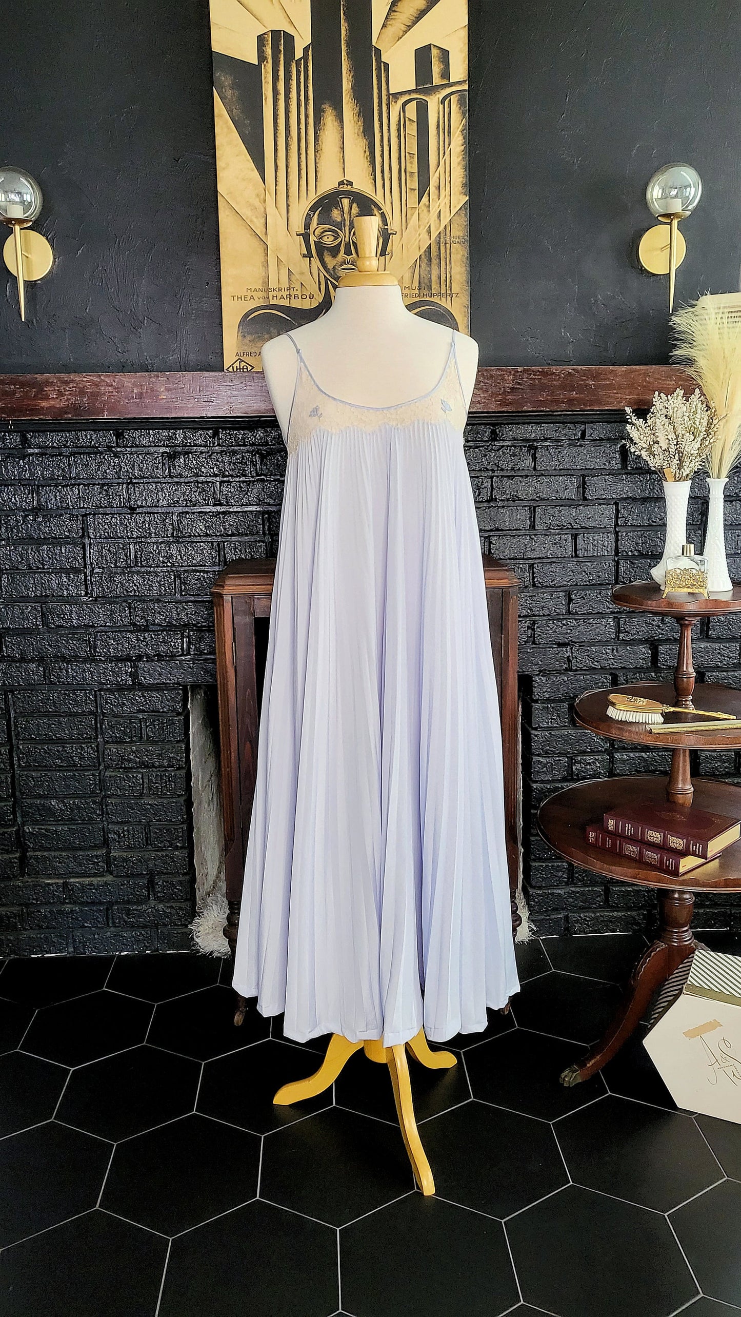 SOLD - Vintage 1960's-1970's Lavender Peignoir Set