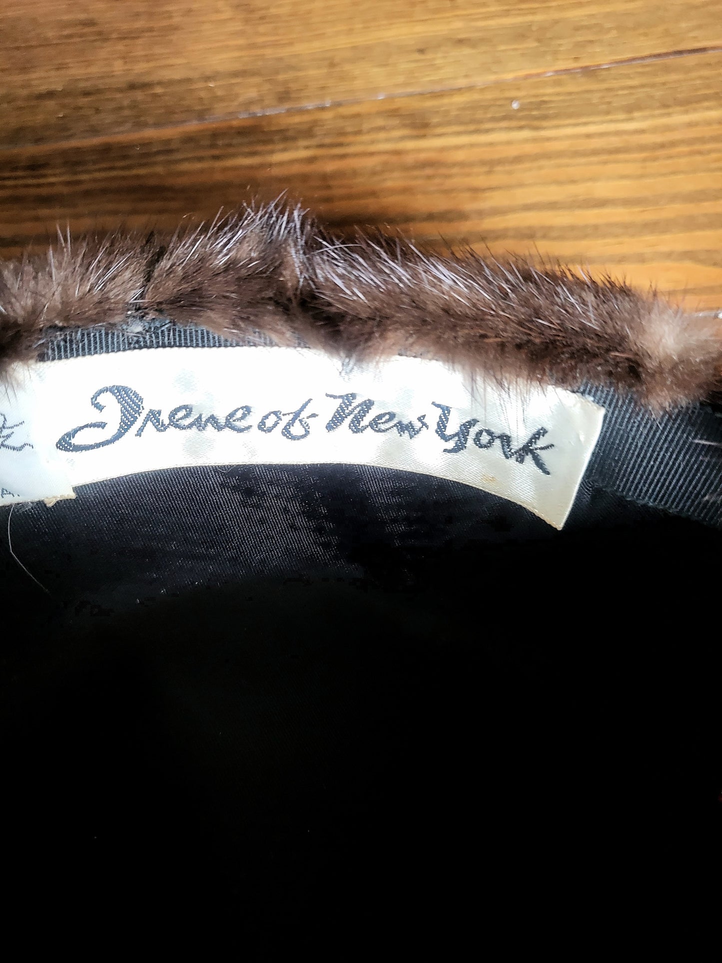 HAT78 - Vintage 1950's-1960's "Esther Pomerantz Fashions" Mink Cap