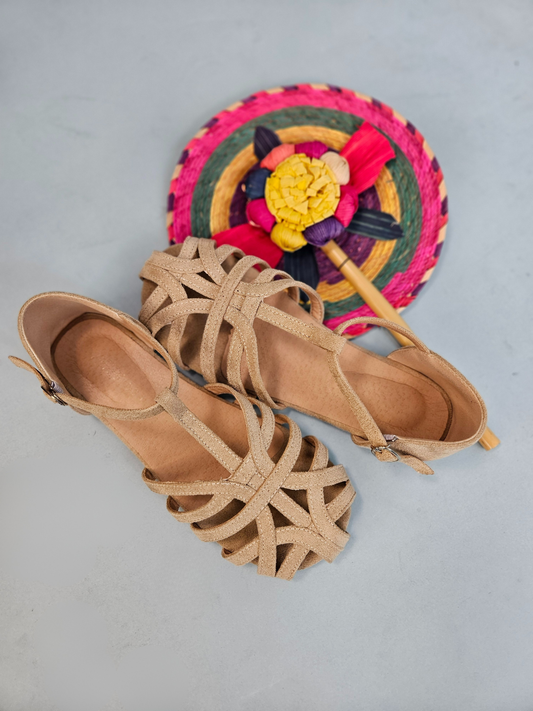 Vintage Flat Woven Sandals - Tan