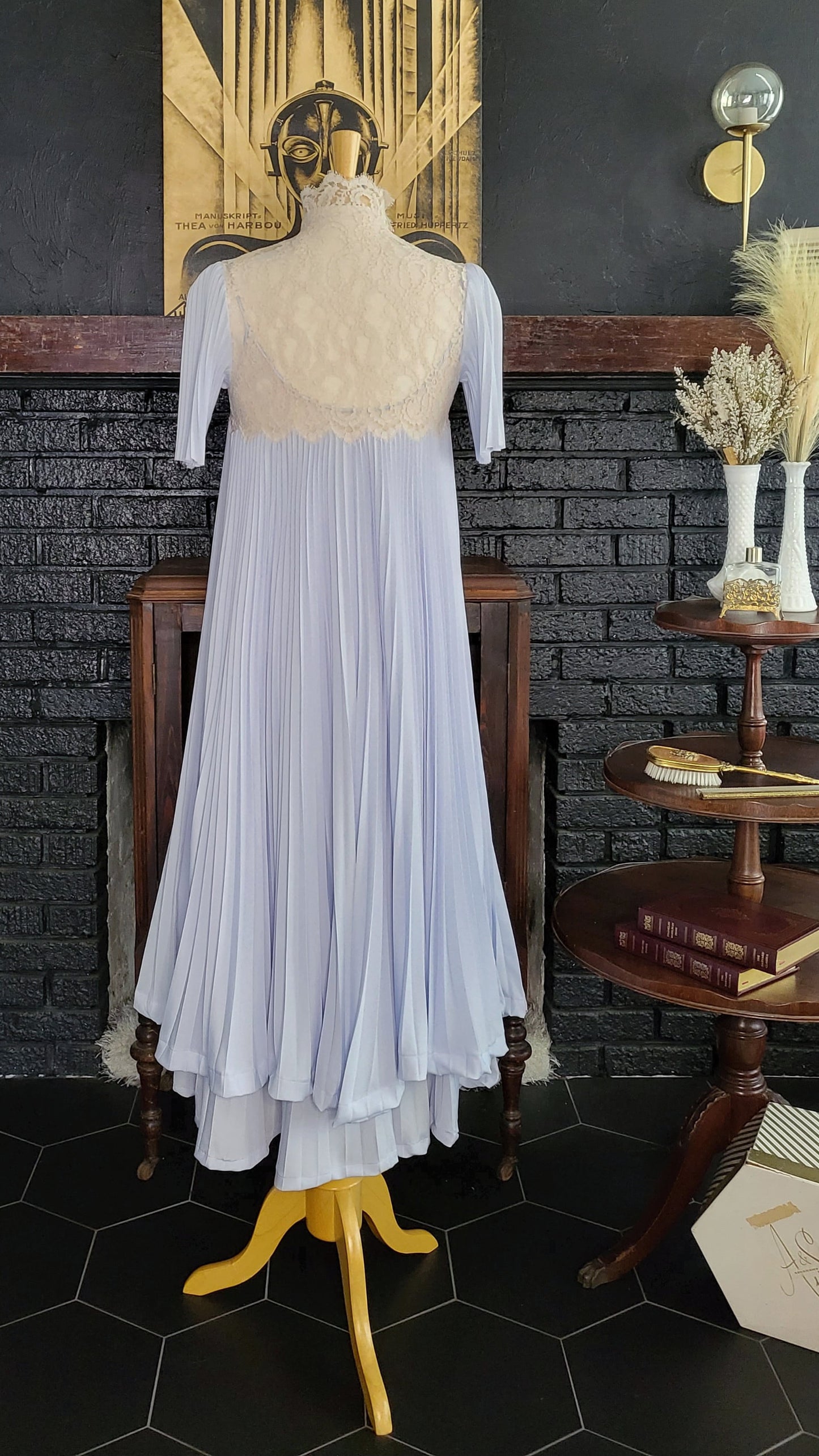 SOLD - Vintage 1960's-1970's Lavender Peignoir Set