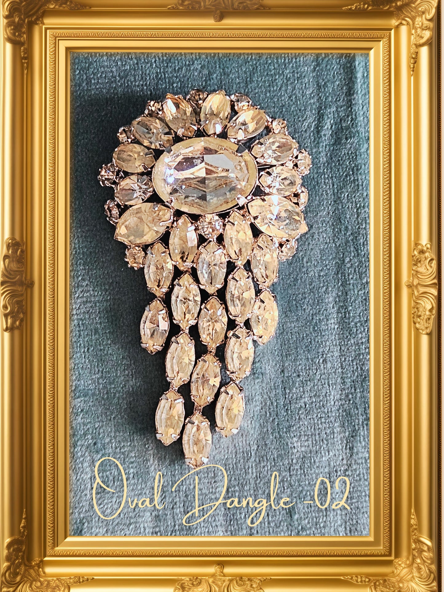 Style 7057 - Vintage Rhinestone Brooch (Selection)
