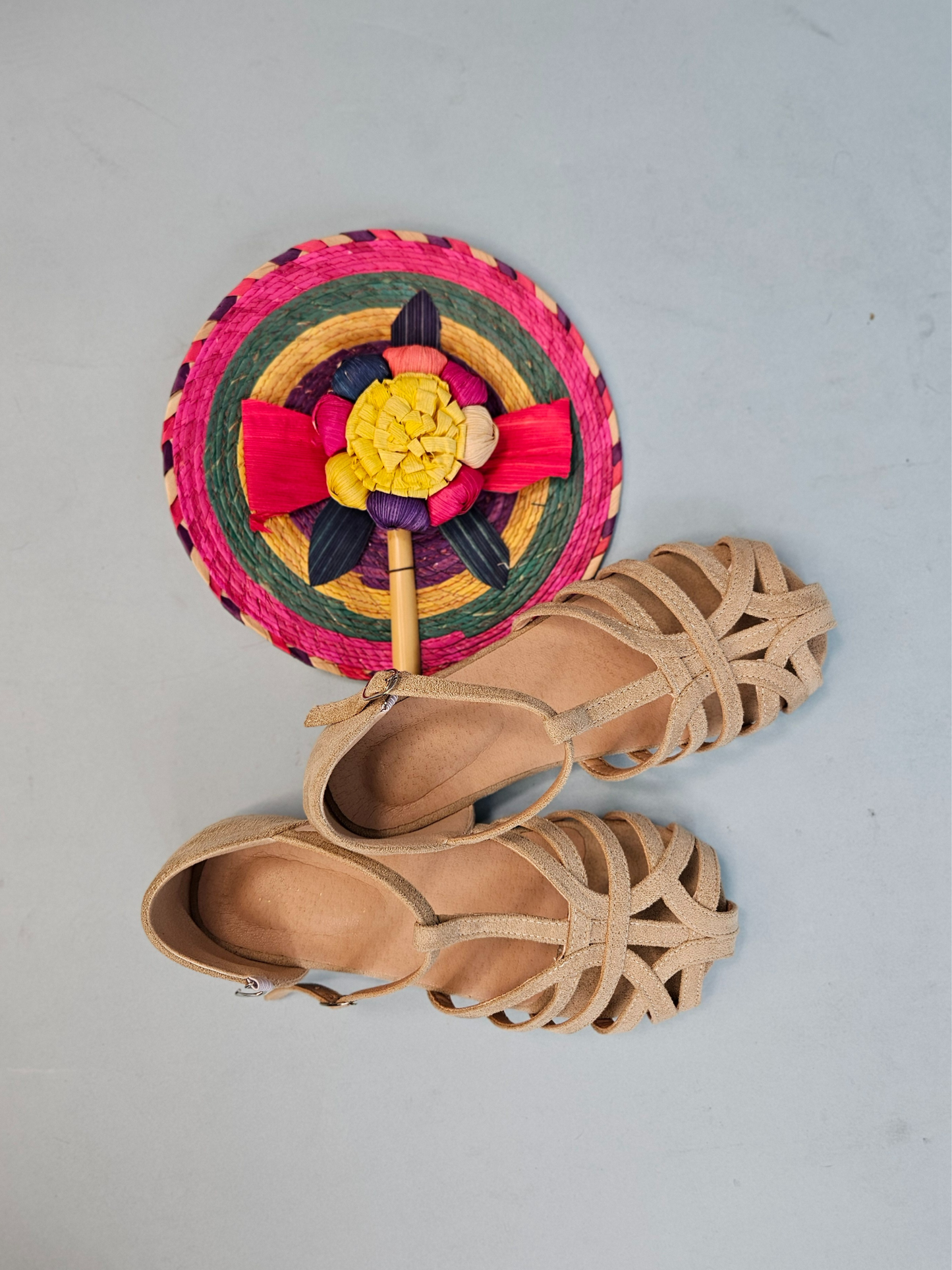 Vintage Flat Woven Sandals - Tan