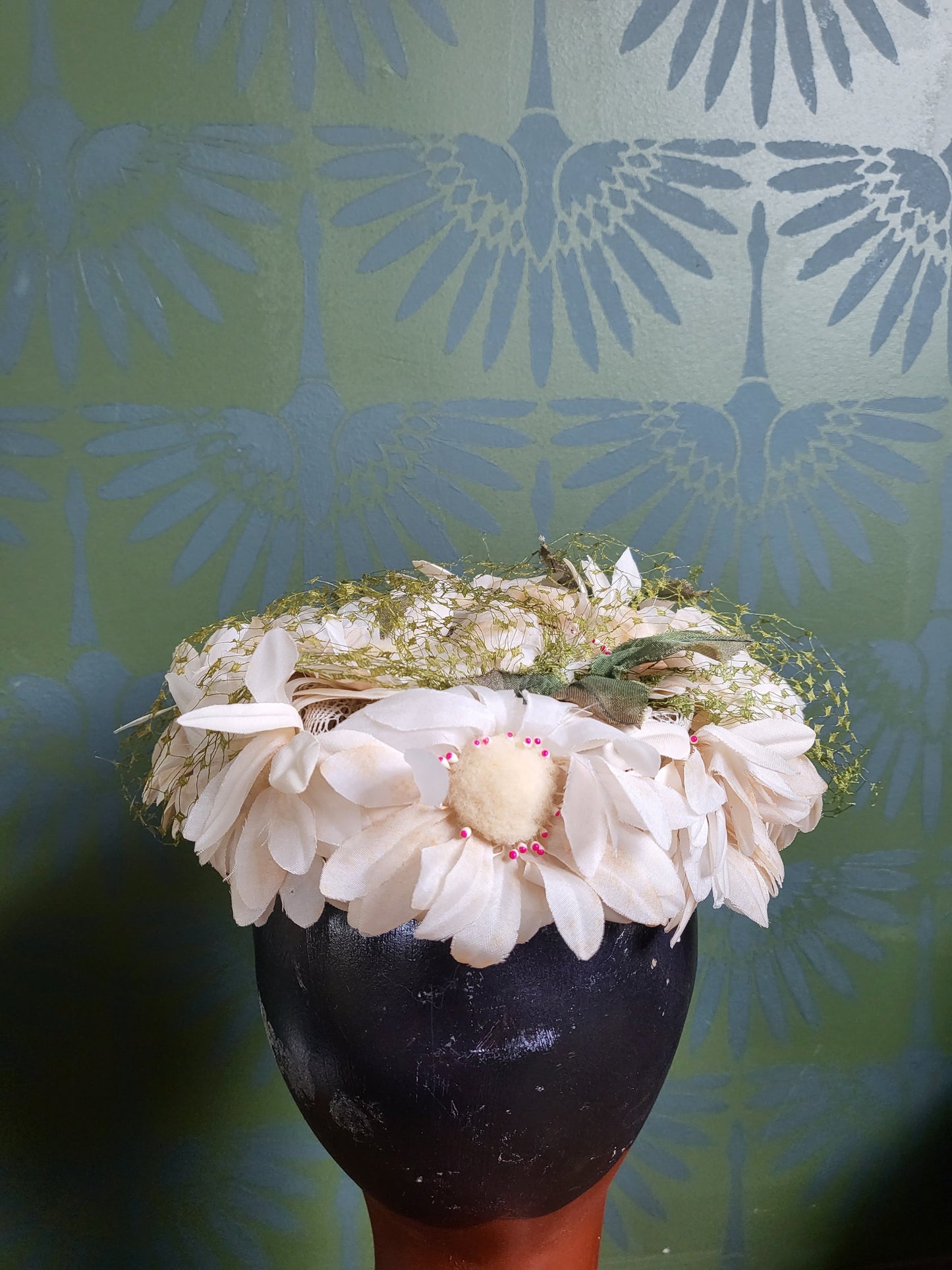 SOLD - Vintage 1950s-1960s Kent of New York Ivory Daisy Trimmed Topper With Green Birdcage Veil