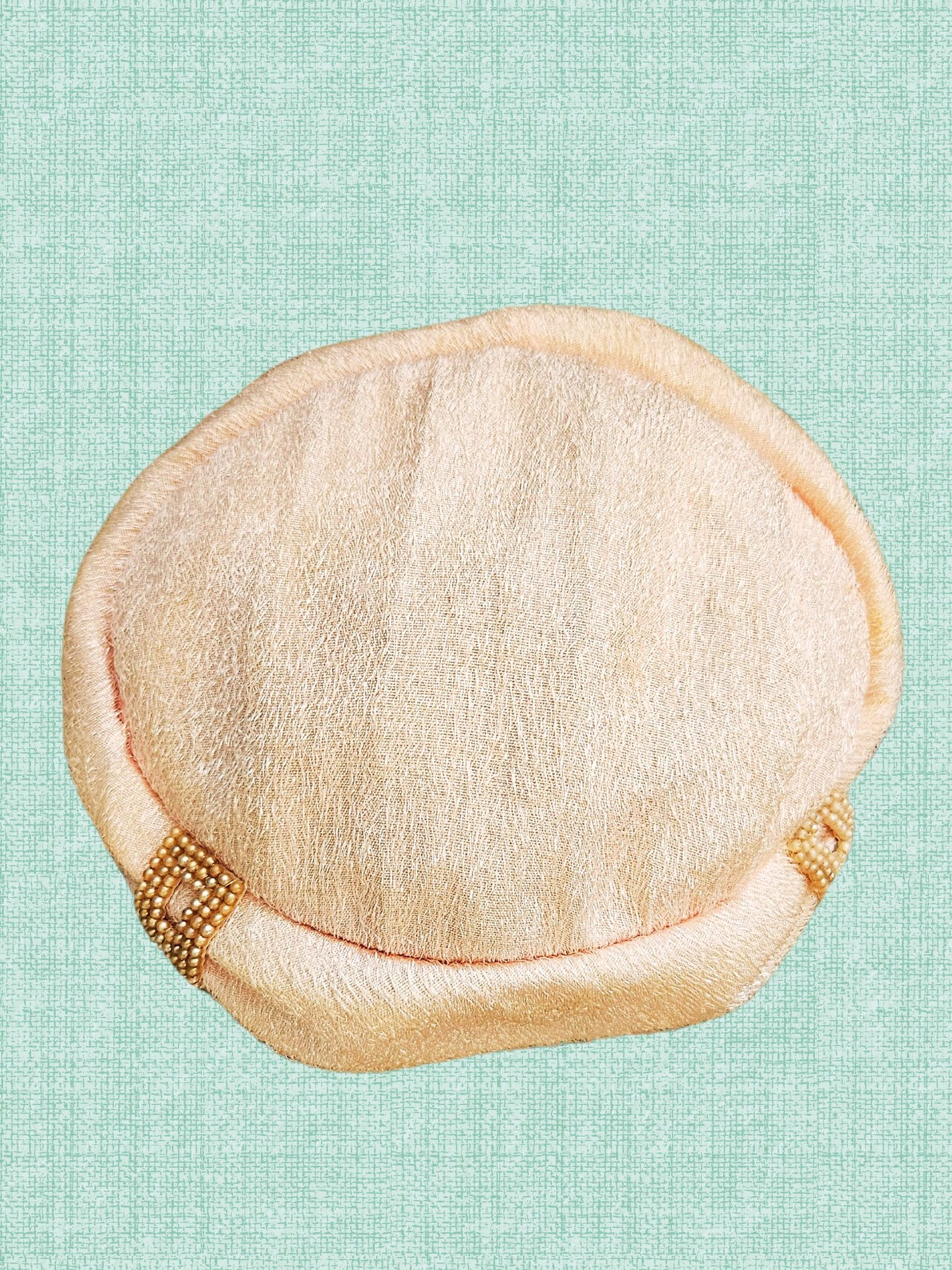 Vintage Pale Peach Topper