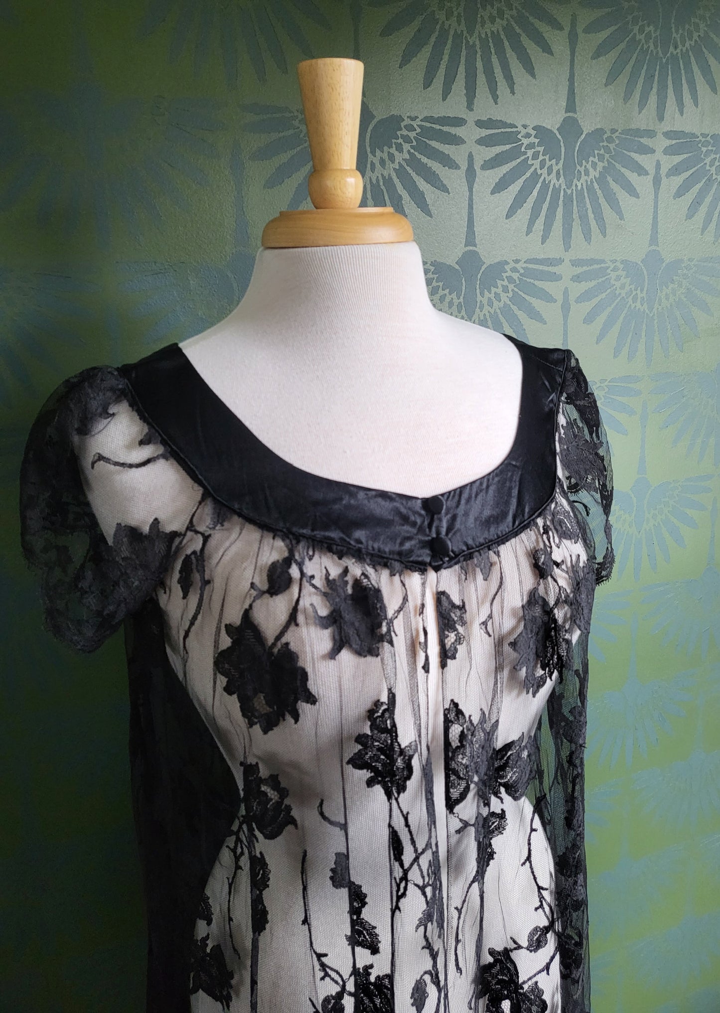SOLD - Vintage 1950's Claire Sandra by Lucie Ann Beverly Hills Black Rose Lace Negligee Robe