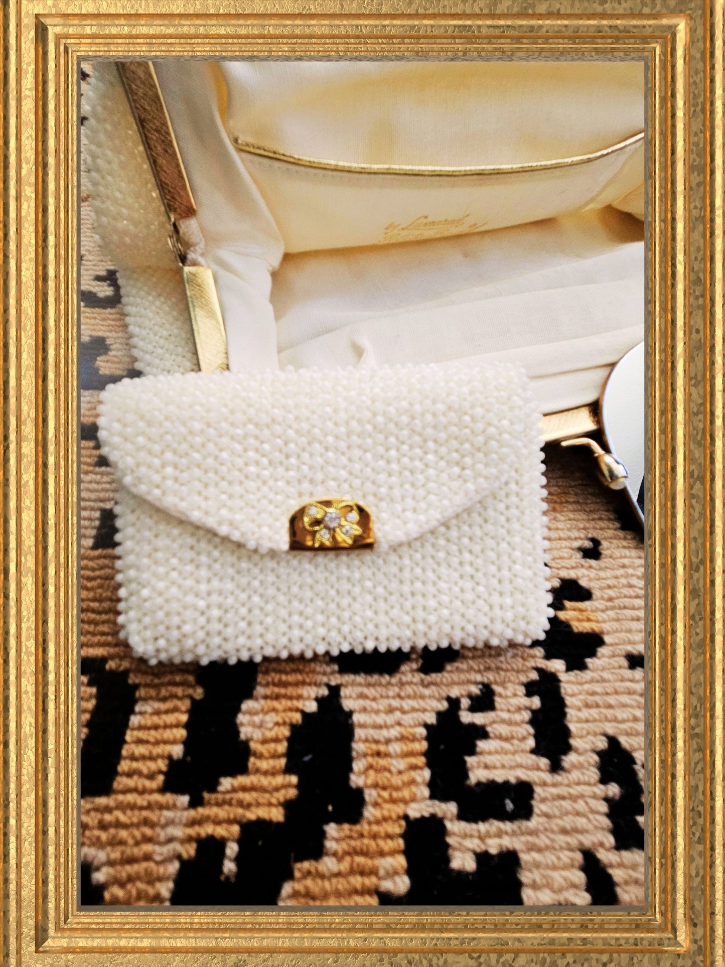 SOLD- Vintage Ivory Petite Bead Handbag