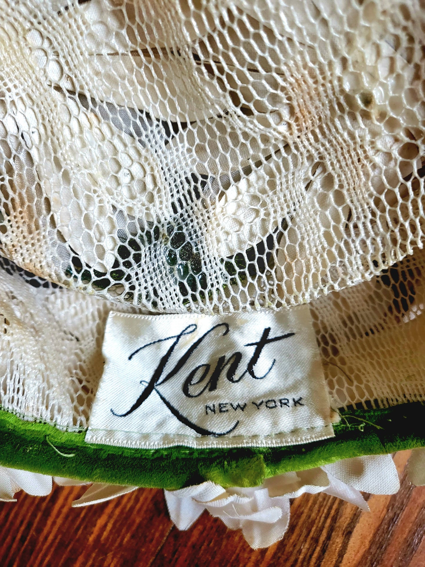 SOLD - Vintage 1950s-1960s Kent of New York Ivory Daisy Trimmed Topper With Green Birdcage Veil