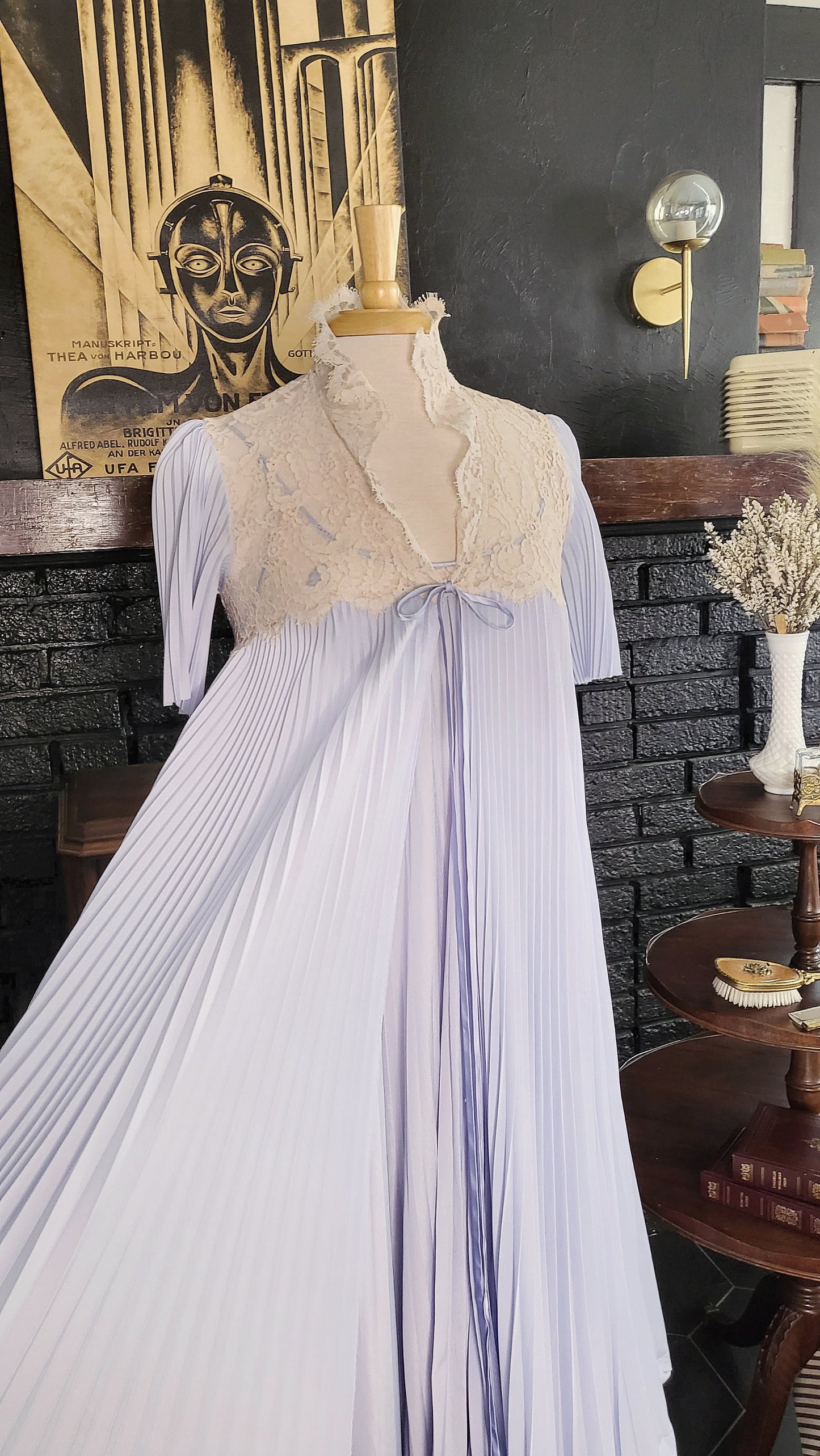 SOLD - Vintage 1960's-1970's Lavender Peignoir Set