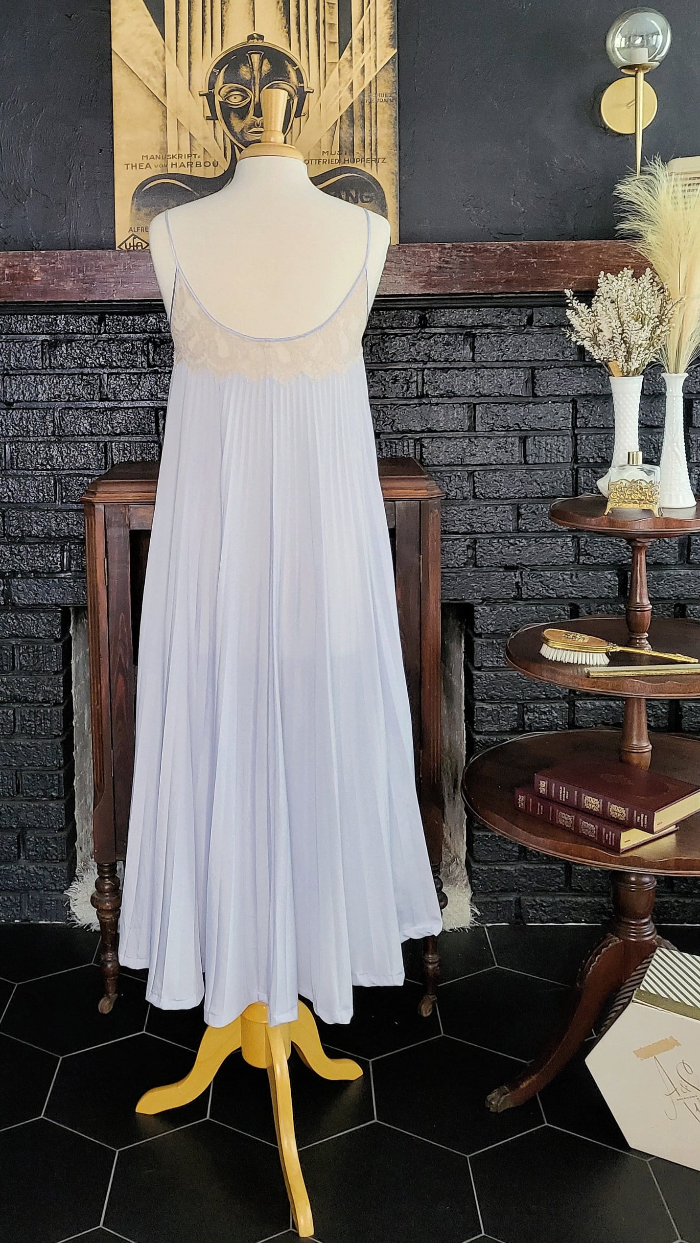SOLD - Vintage 1960's-1970's Lavender Peignoir Set