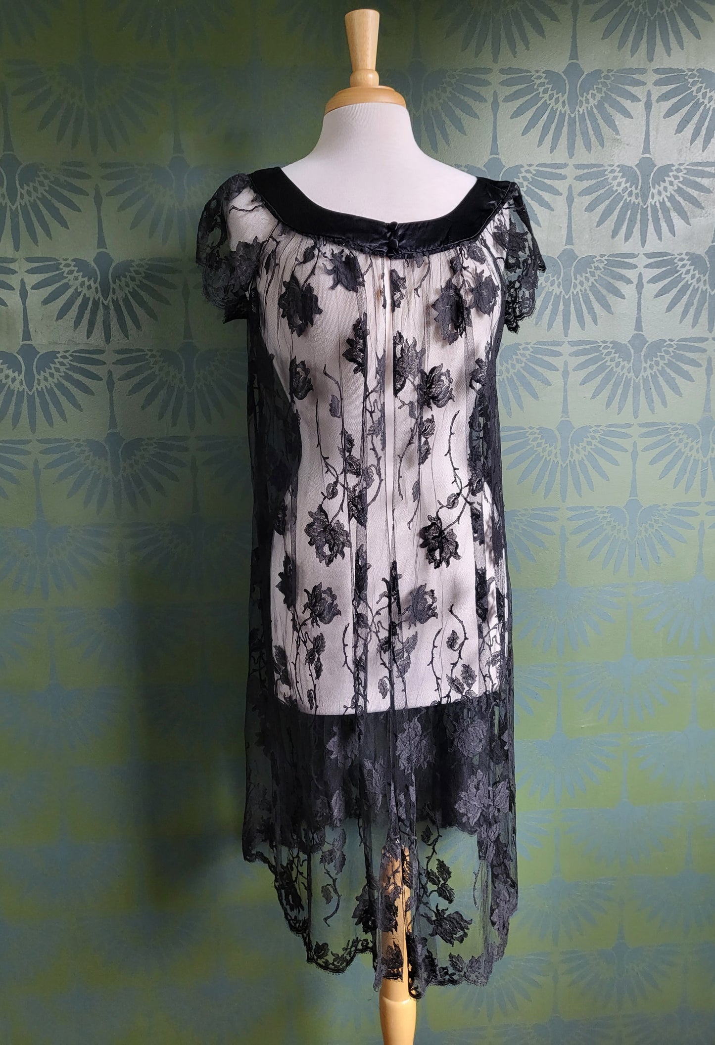 SOLD - Vintage 1950's Claire Sandra by Lucie Ann Beverly Hills Black Rose Lace Negligee Robe