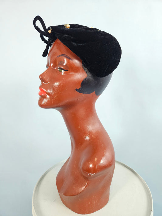 Vintage Dahlia Black Velvet Kidney Topper