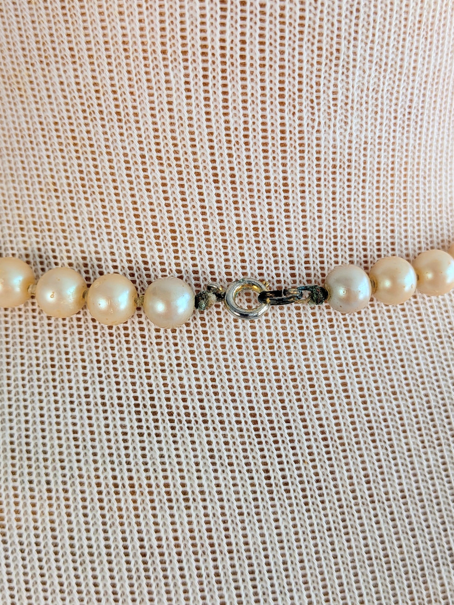 Vintage 1950s-1960s Champagne Gold Faux Pearl Necklace