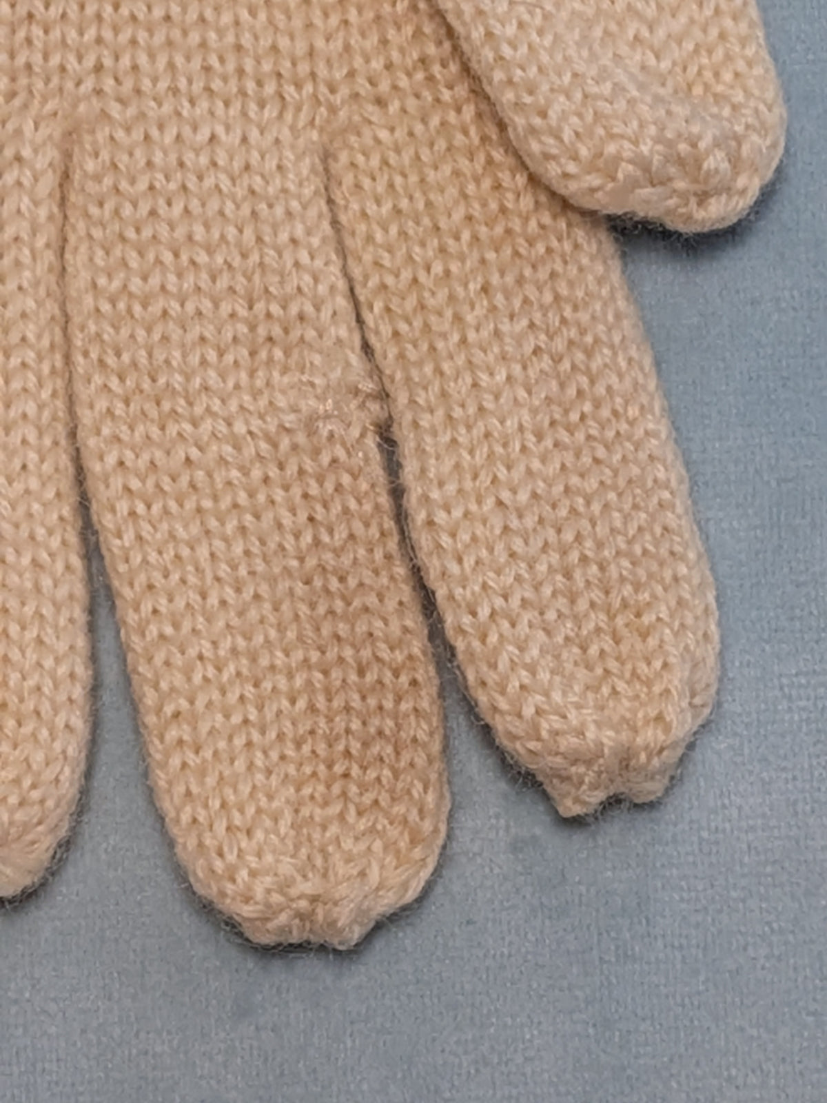 Vintage 1950s Beige Knitted Gloves- Open Weave Wrist Detail