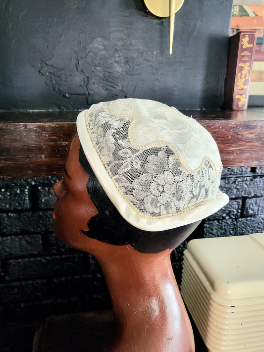 SOLD - Vintage 1950's Juliet Bridal Cap