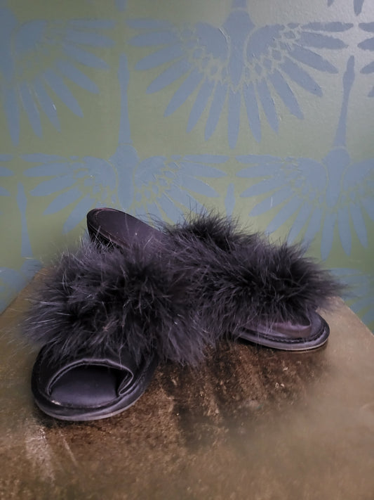 SOLD - Vintage 1950's Madye's Feather House Slippers