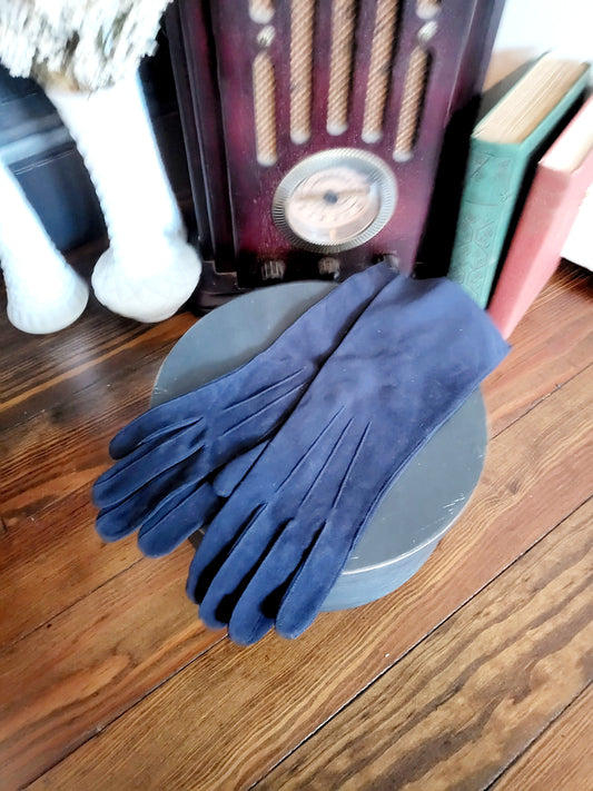 SOLD - Vintage Navy Velour Gloves