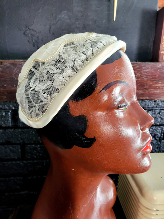 SOLD - Vintage 1950's Juliet Bridal Cap