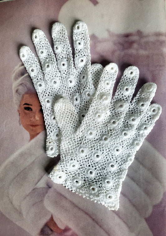 SOLD - Vintage 1950's-1960's White Crocheted "Shorty" Gloves
