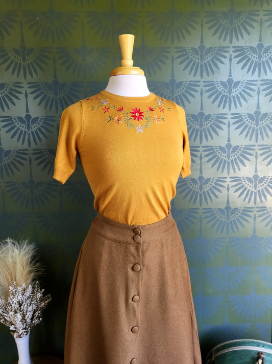 STYLE 5009 - Flower Embroidered Knit Pullover Tee (Bronze)