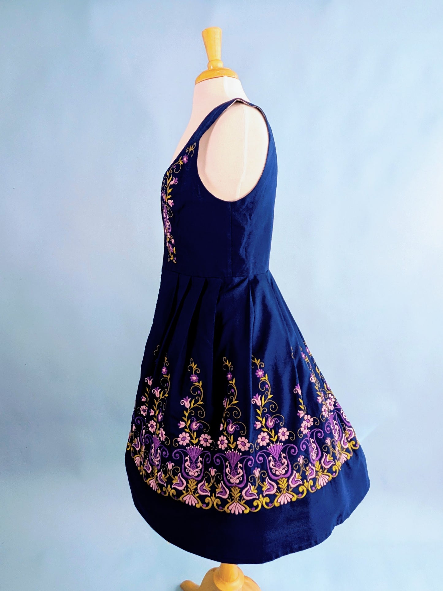 Vintage 1960s Navy Dirndl