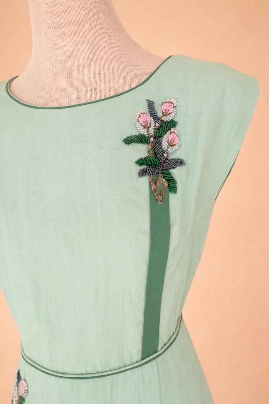 Vintage 1960s Mint Green Beaded Linen Pencil Dress