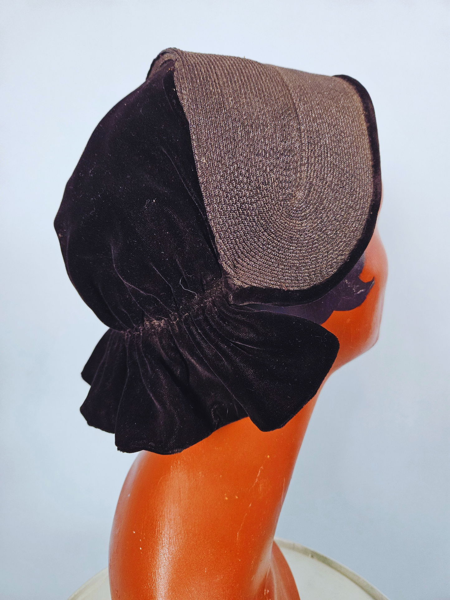Vintage 1940s Boggs & Buhl Bonnet-Style Cap