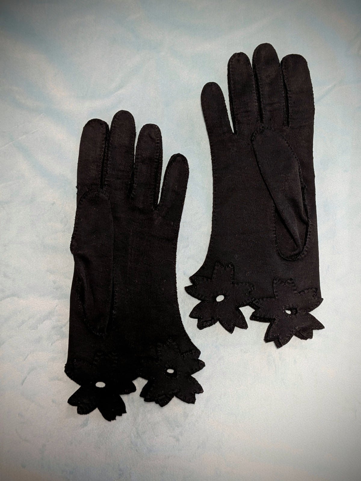 Vintage 1950s "Elvette" Black Gloves -Floral Wrist