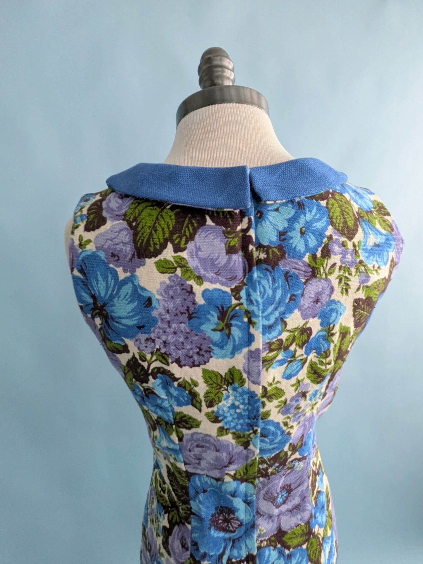 Vintage Mid-Century "Wilyum Sez" Blue & Purple Floral Sack Dress