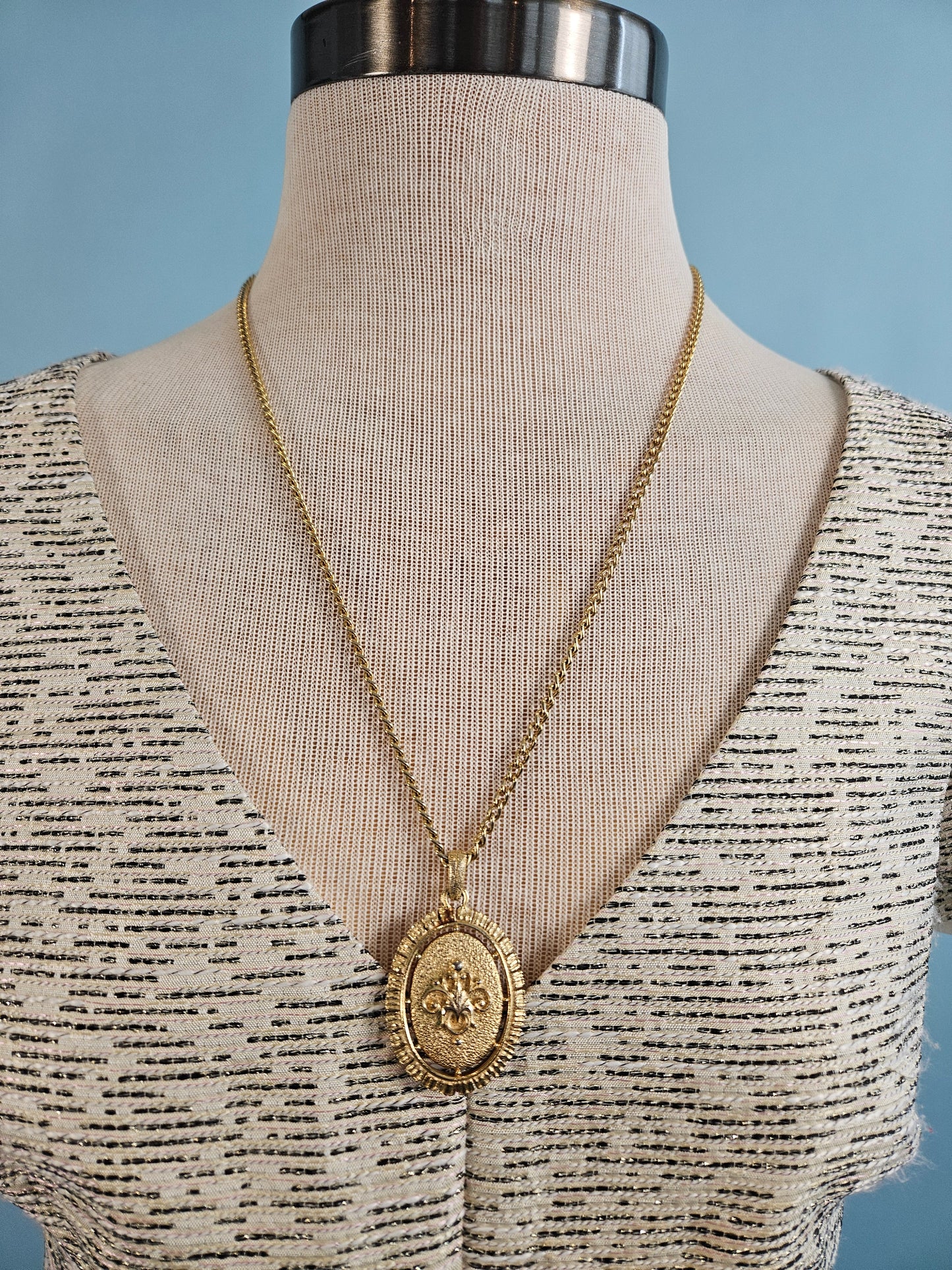 Vintage Cameo Necklace