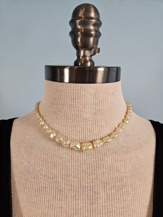 Vintage Baroque Pearl Necklace - Graduated Size - Beige