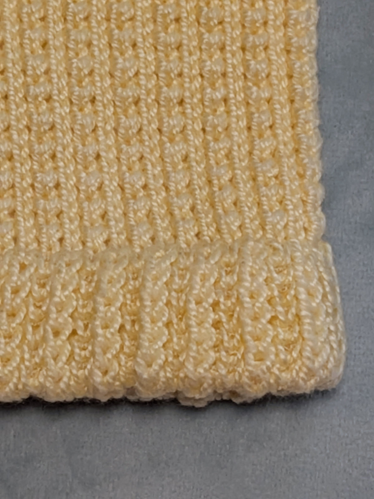 Vintage 1950s Yellow Knitted Gloves/Mittens