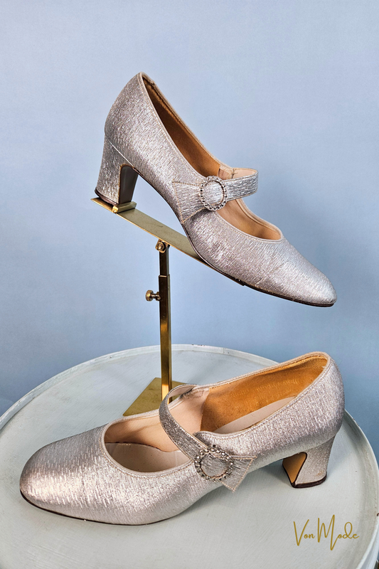 STYLE 9002 - Vintage 1960's "Nanette Imperials" Pumps