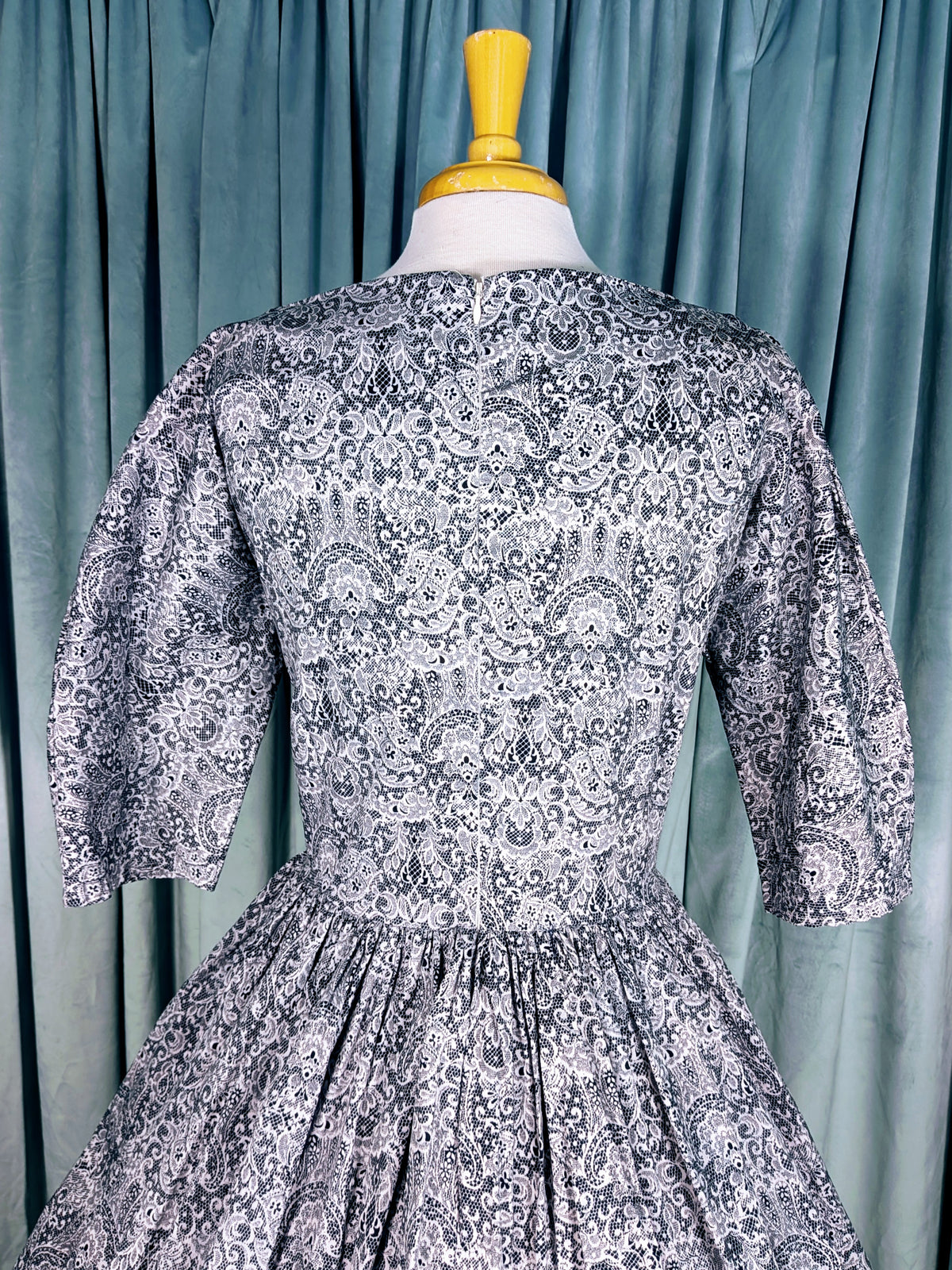 Unique Vintage 1950s Style Black & White Lace Effect Fit & Flare Frock