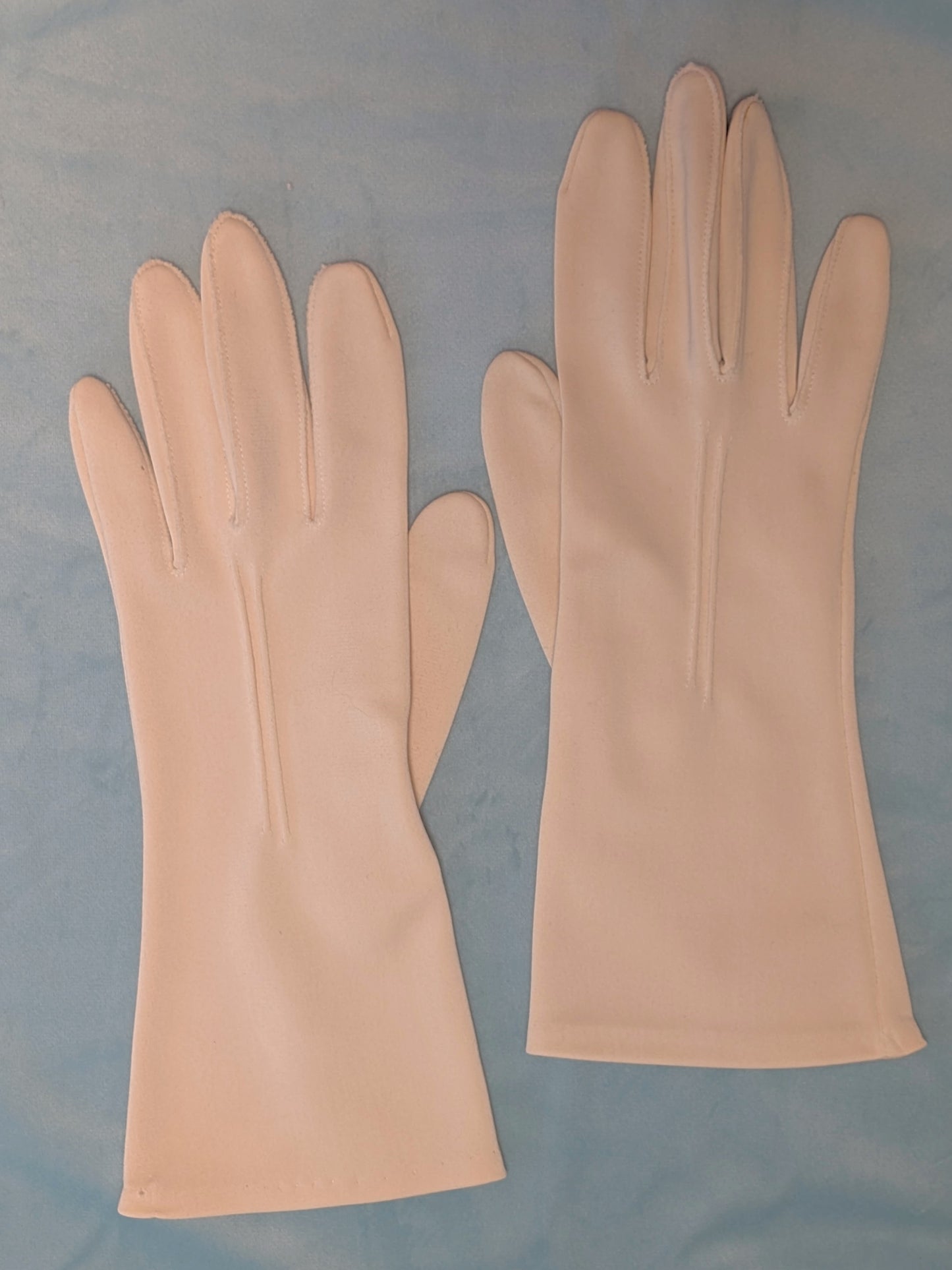 Vintage 1950s Beige Gloves
