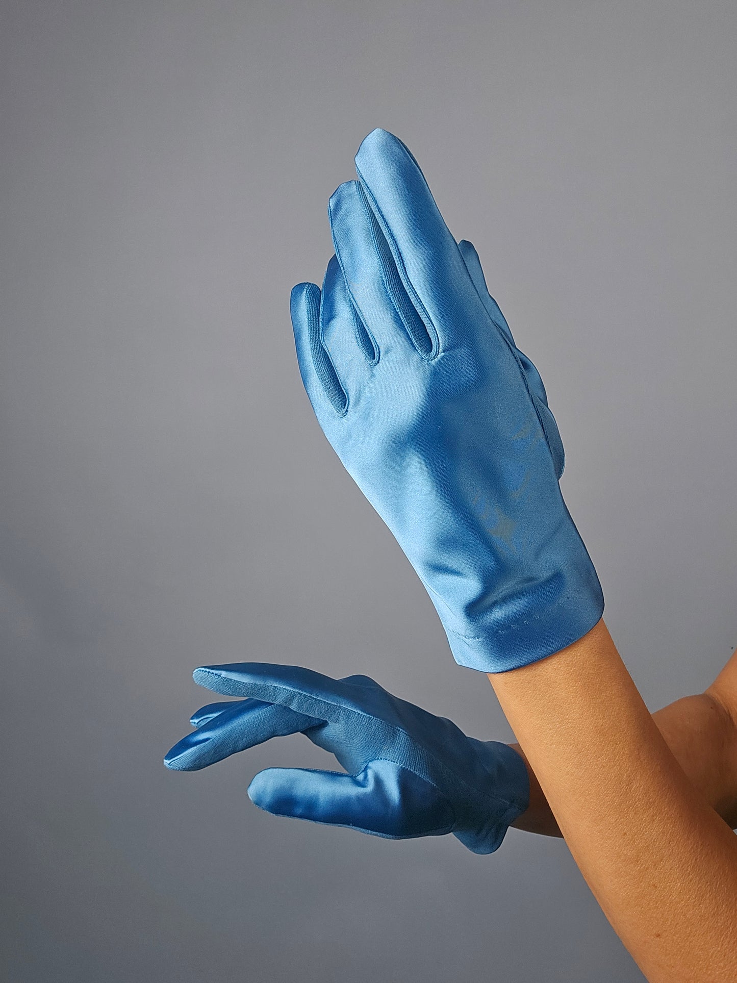 Vintage 1950s-1960s Turquoise Clutch & Gloves Set