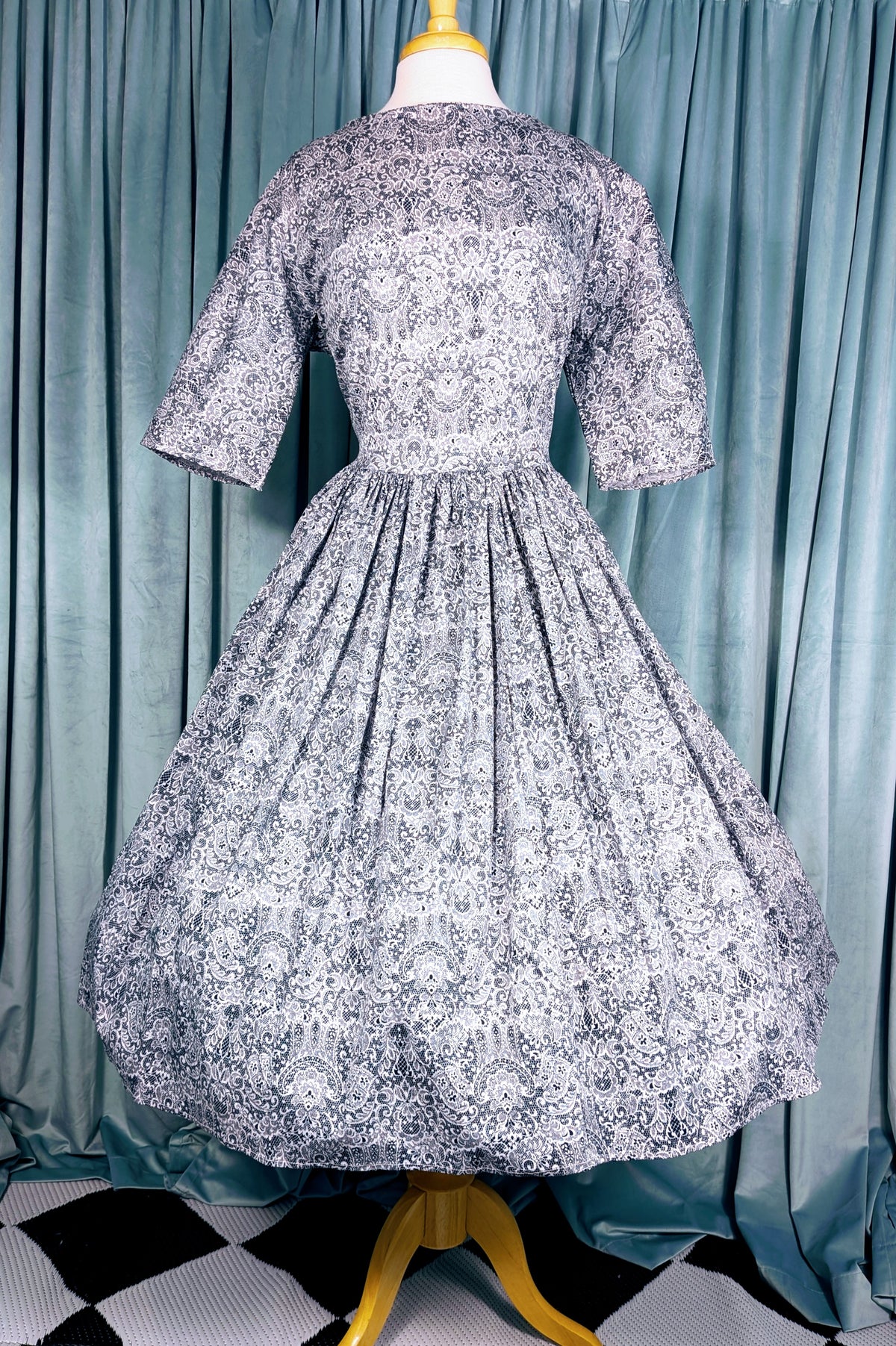 Unique Vintage 1950s Style Black & White Lace Effect Fit & Flare Frock