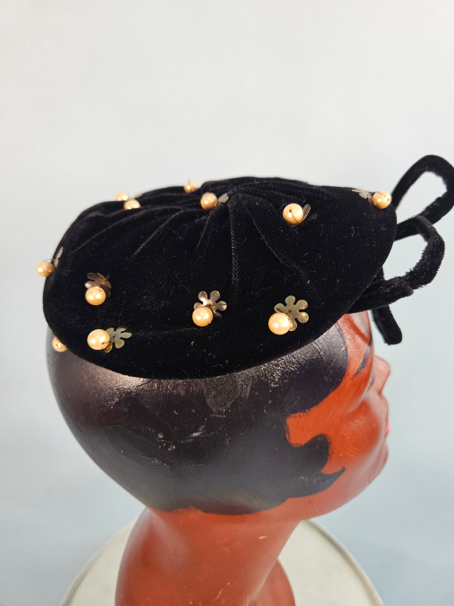 Vintage Dahlia Black Velvet Kidney Topper