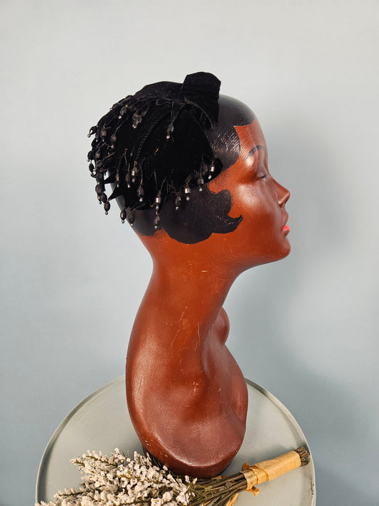 1950s Marché Inky Black Velvet Crescent Topper