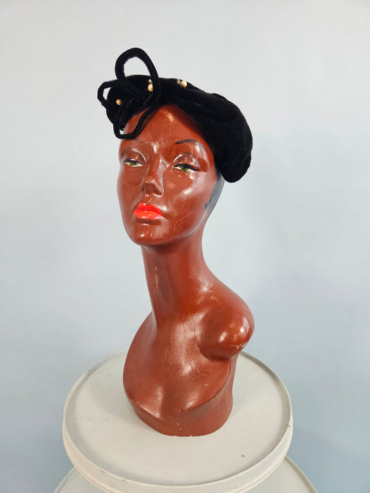 Vintage Dahlia Black Velvet Kidney Topper