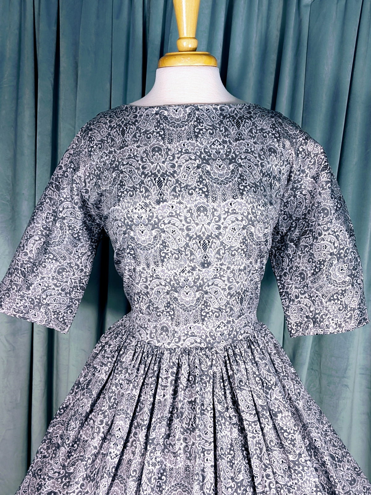 Unique Vintage 1950s Style Black & White Lace Effect Fit & Flare Frock