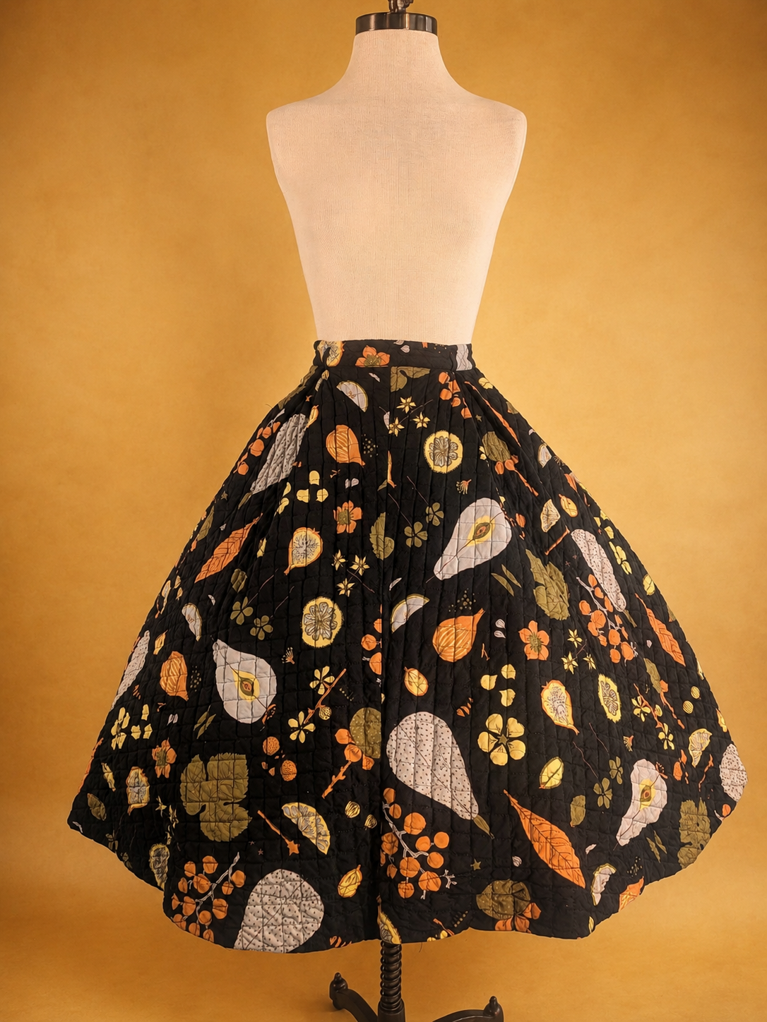 Vintage 1950s Meena Fruit Harvest Quilted Full Skirt