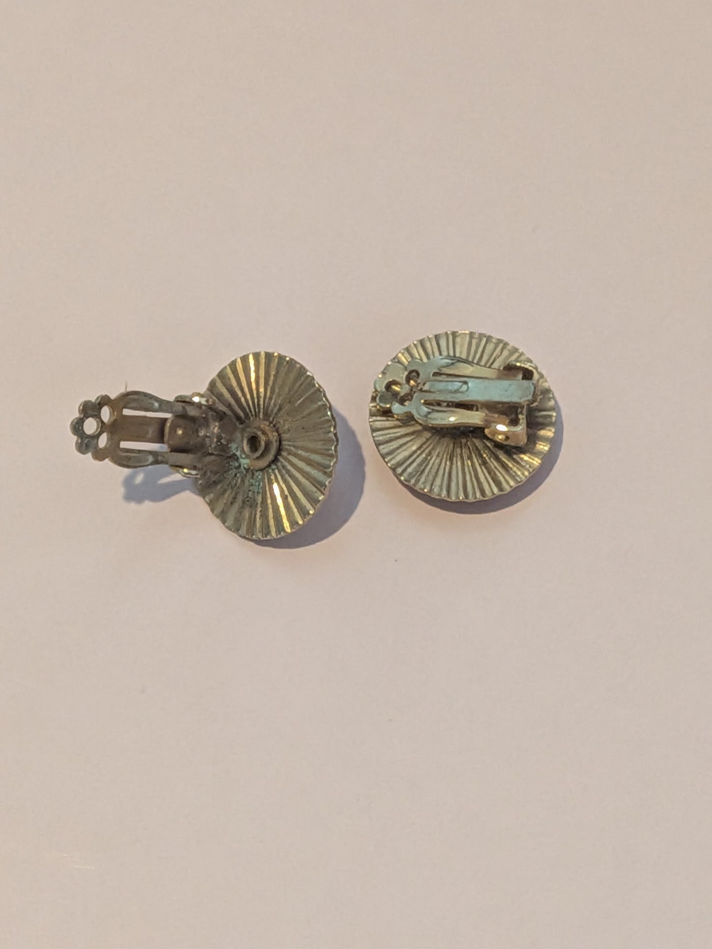 Vintage 1950s-1960s Golden Starburst Flower Earrings