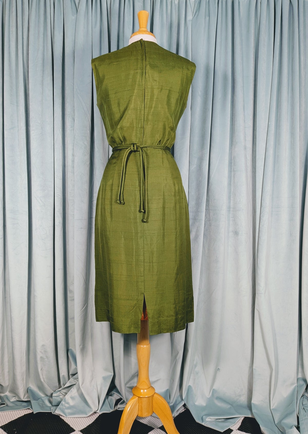 Vintage Mid-Century Olive Green Silk Shift Dress