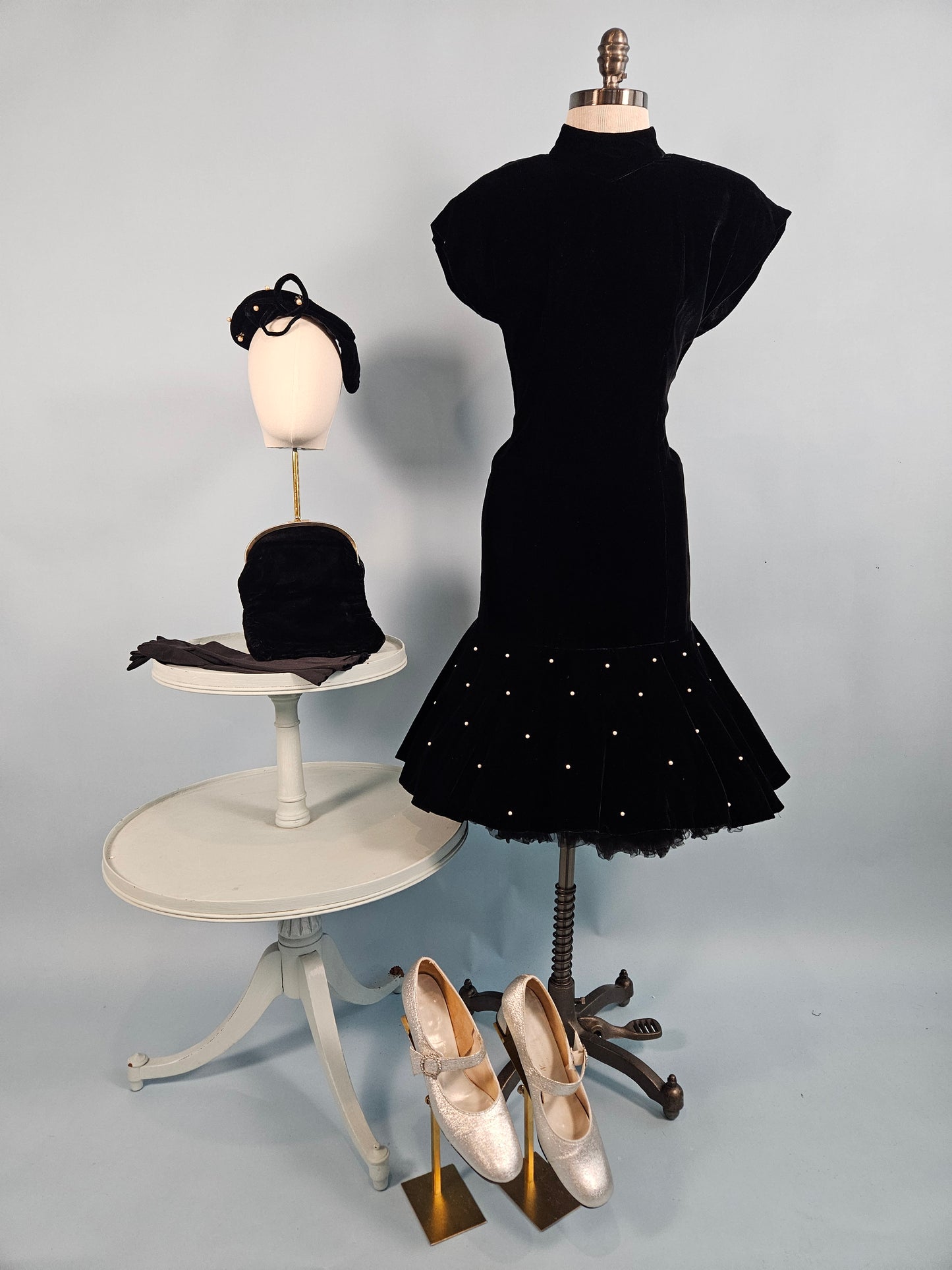 Vintage 1980s Taurus Nites Velvet Dress