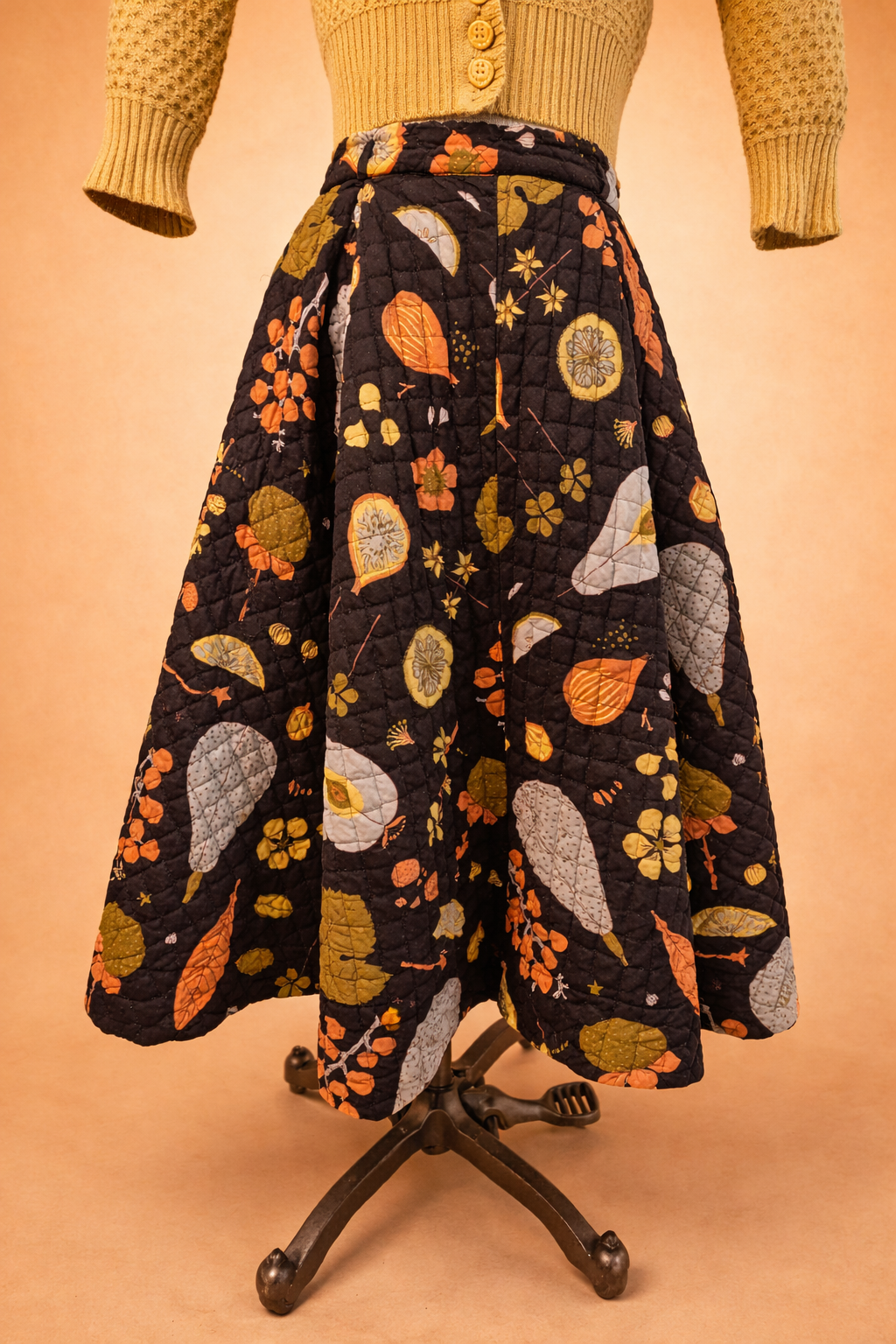 Vintage 1950s Meena Fruit Harvest Quilted Full Skirt