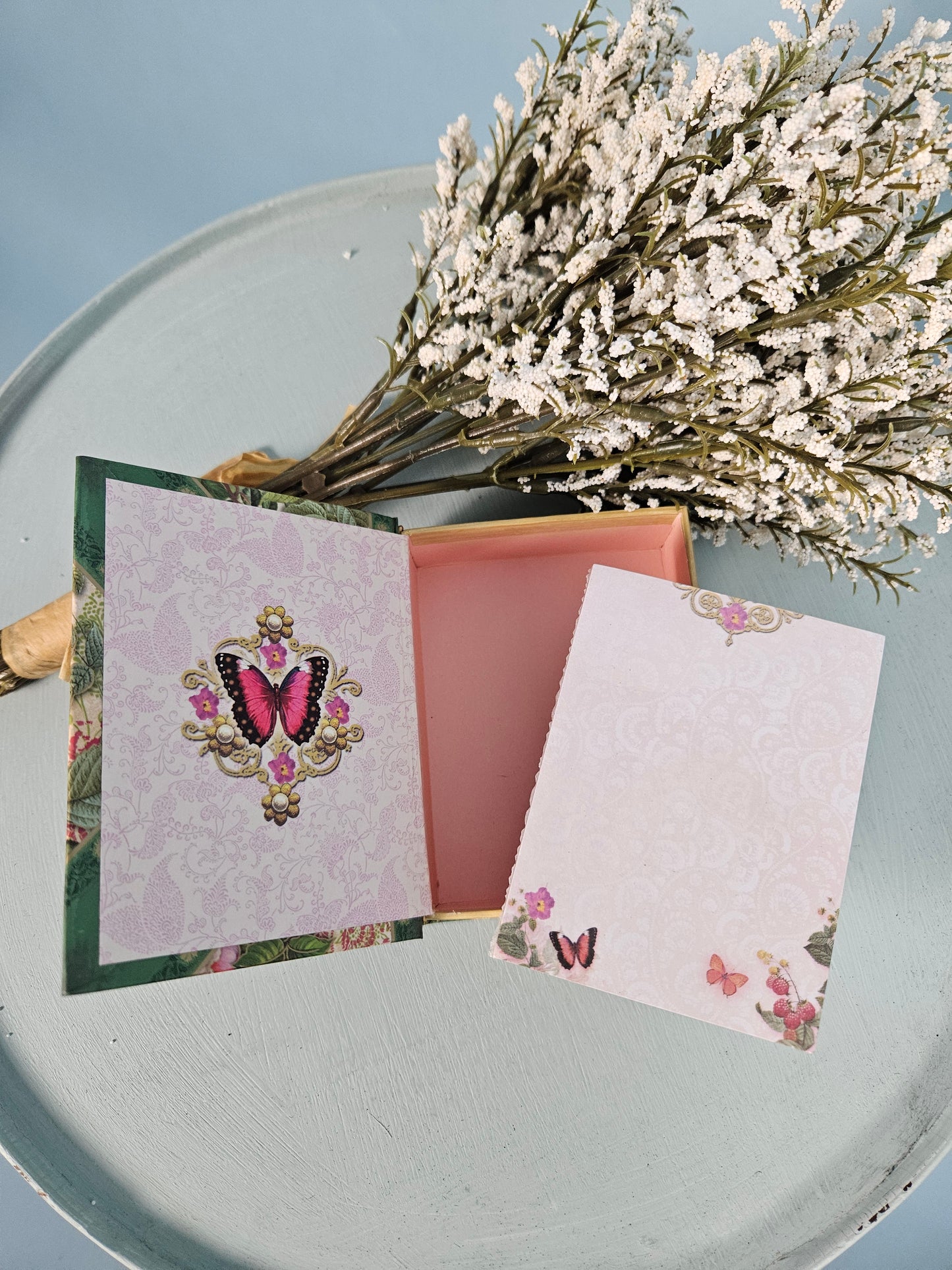 Vintage Style Mini Book Hidden Notes - Green