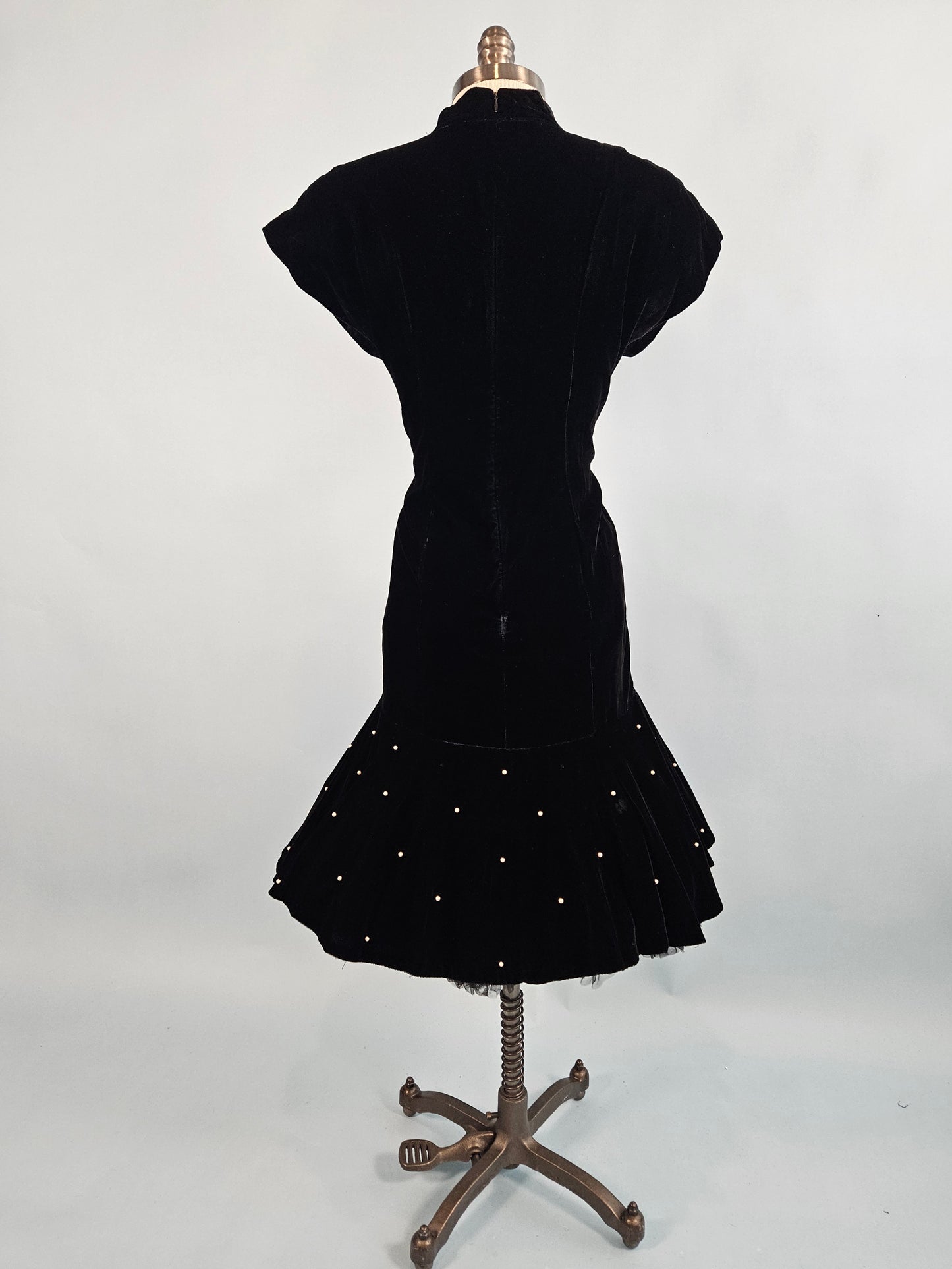 Vintage 1980s Taurus Nites Velvet Dress