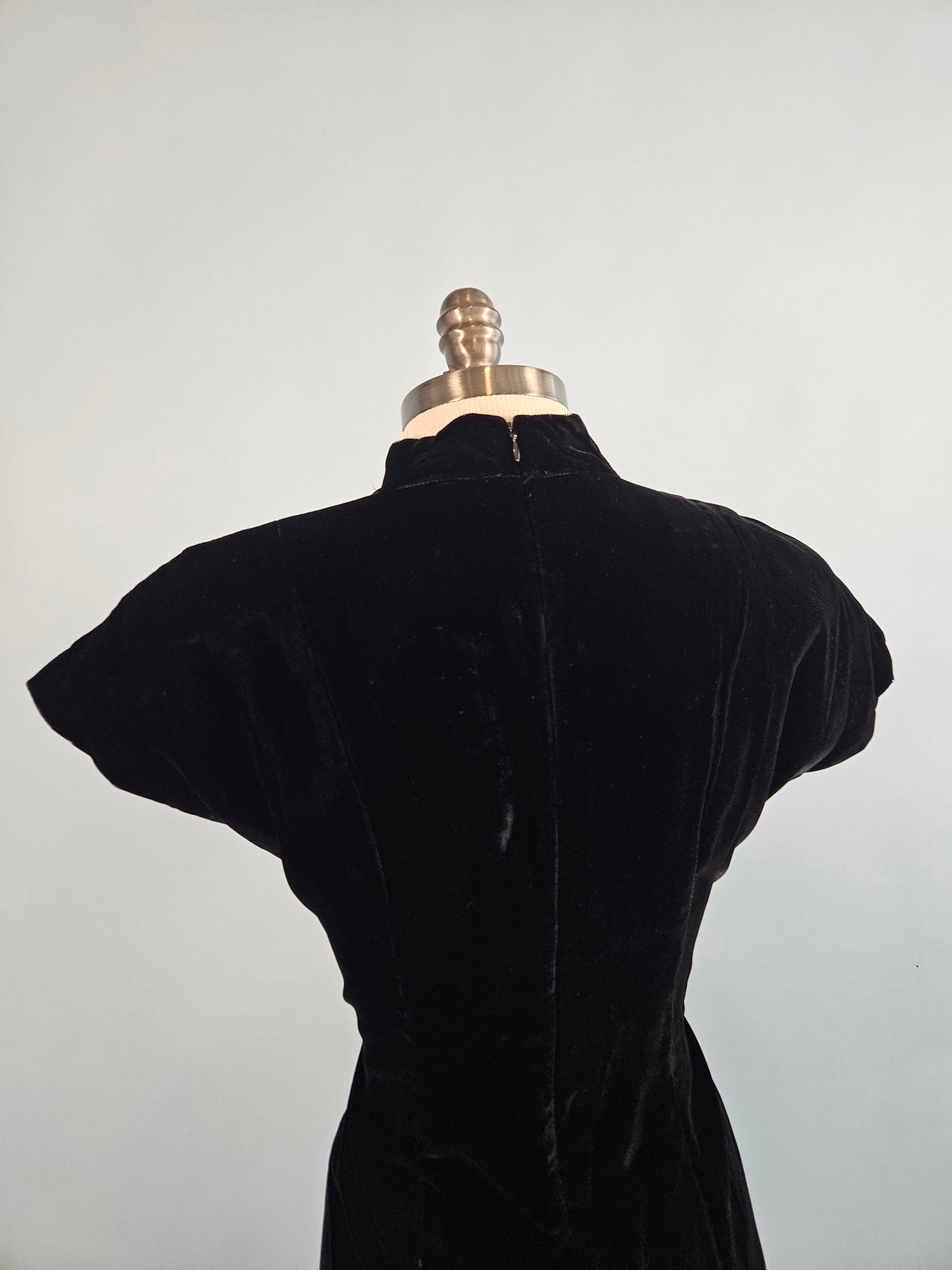 Vintage 1980s Taurus Nites Velvet Dress