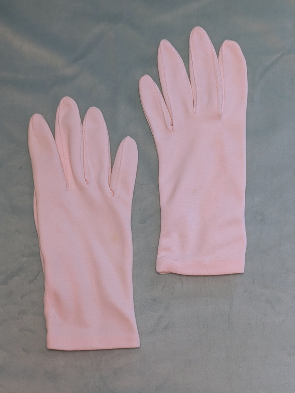 Vintage 1950s Pink Short Gloves